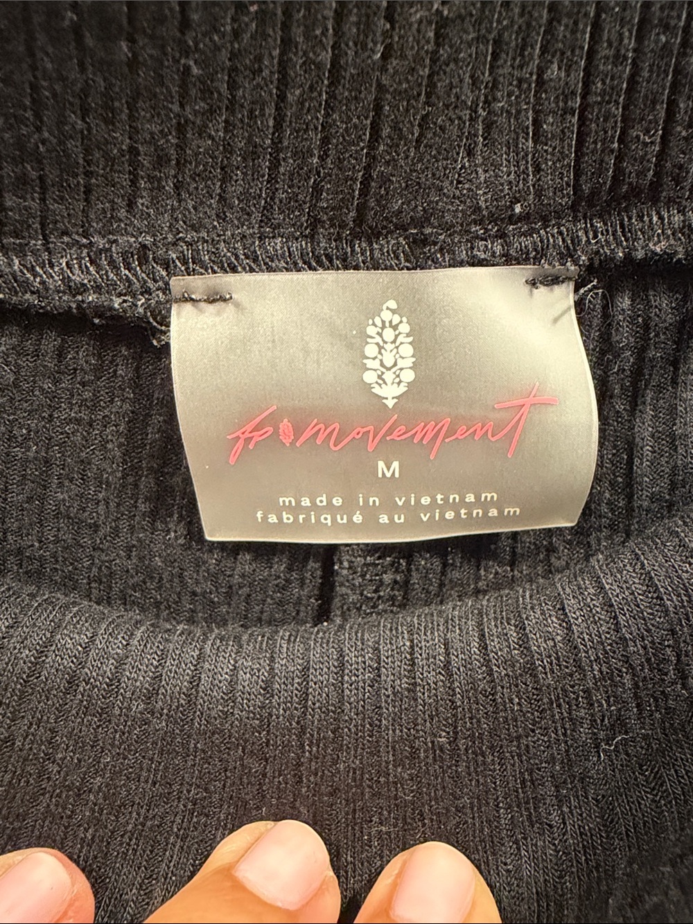 Free People Movement Ribbed Flared Yoga Pants with Ruffle Hem M - Picture 3 of 4